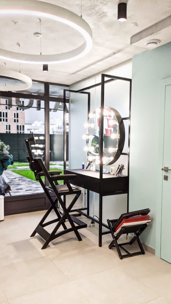 Засновниця “EiS beauty studio”: Якщо клієнт обмежений в часі, у нас є всі необхідні умови та обладнання для того, щоб виконати послуги максимально швидко та комфортно